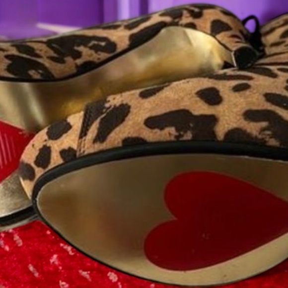 Fierce Leopard Print Peep-Toe Stilettos - Picture 3 of 6